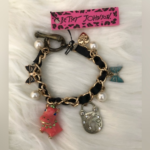 NWT Vintage Betsey Johnson Baby Hippo Pink Enamel & Rhinestones Bracelet - Picture 11 of 11